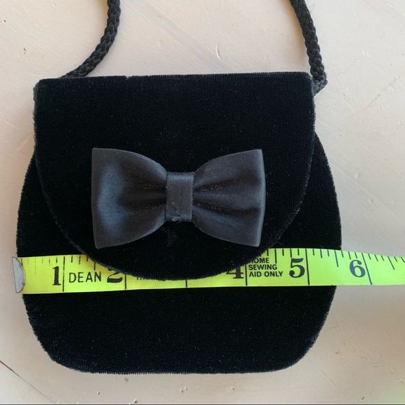 Vintage 80s Elegant Black Velvet and Satin Shoulder Micro Bag - Picture 6 of 6